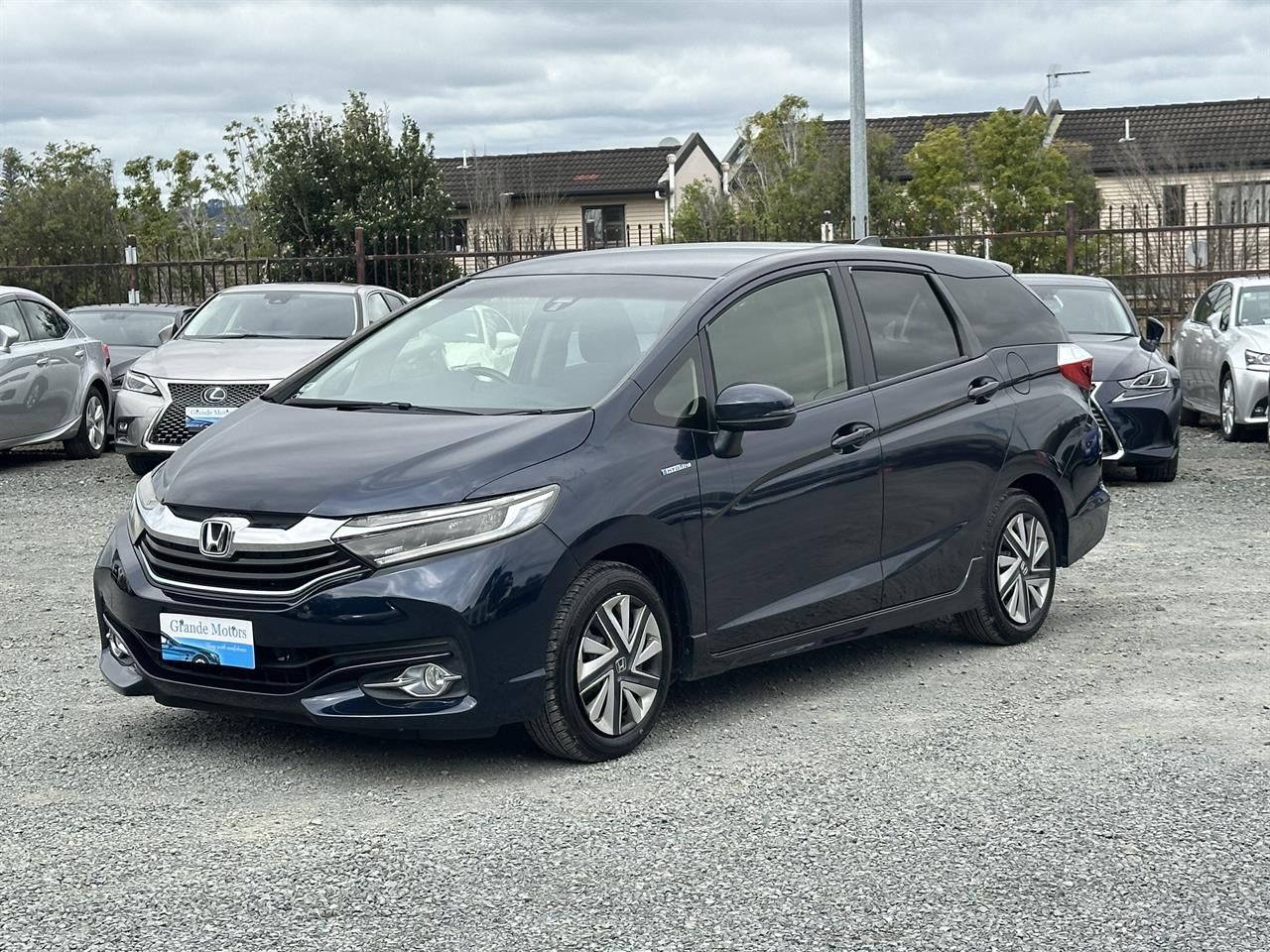 Vehicle image 3