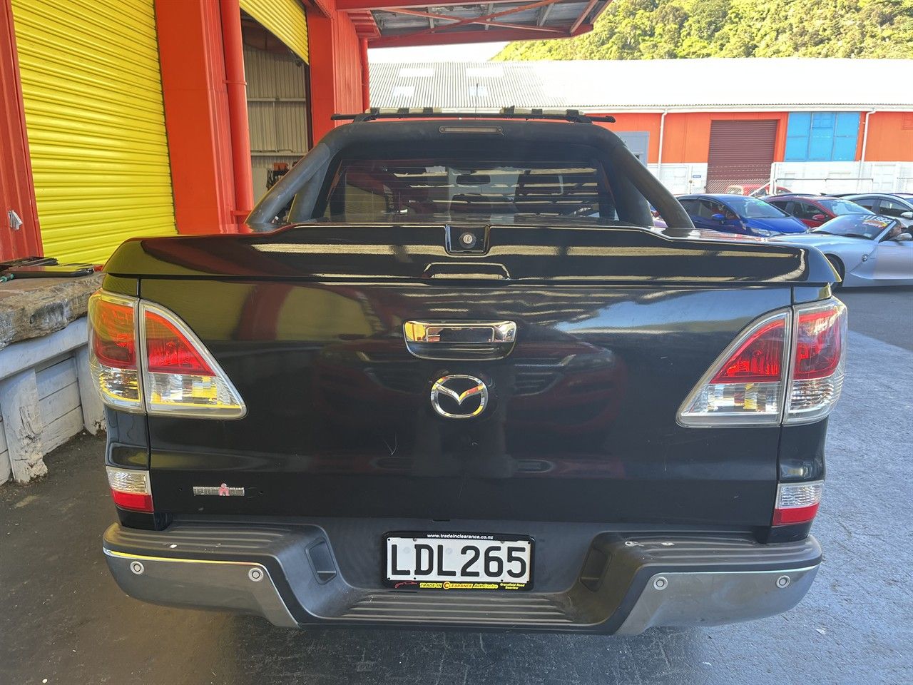 Vehicle image 5