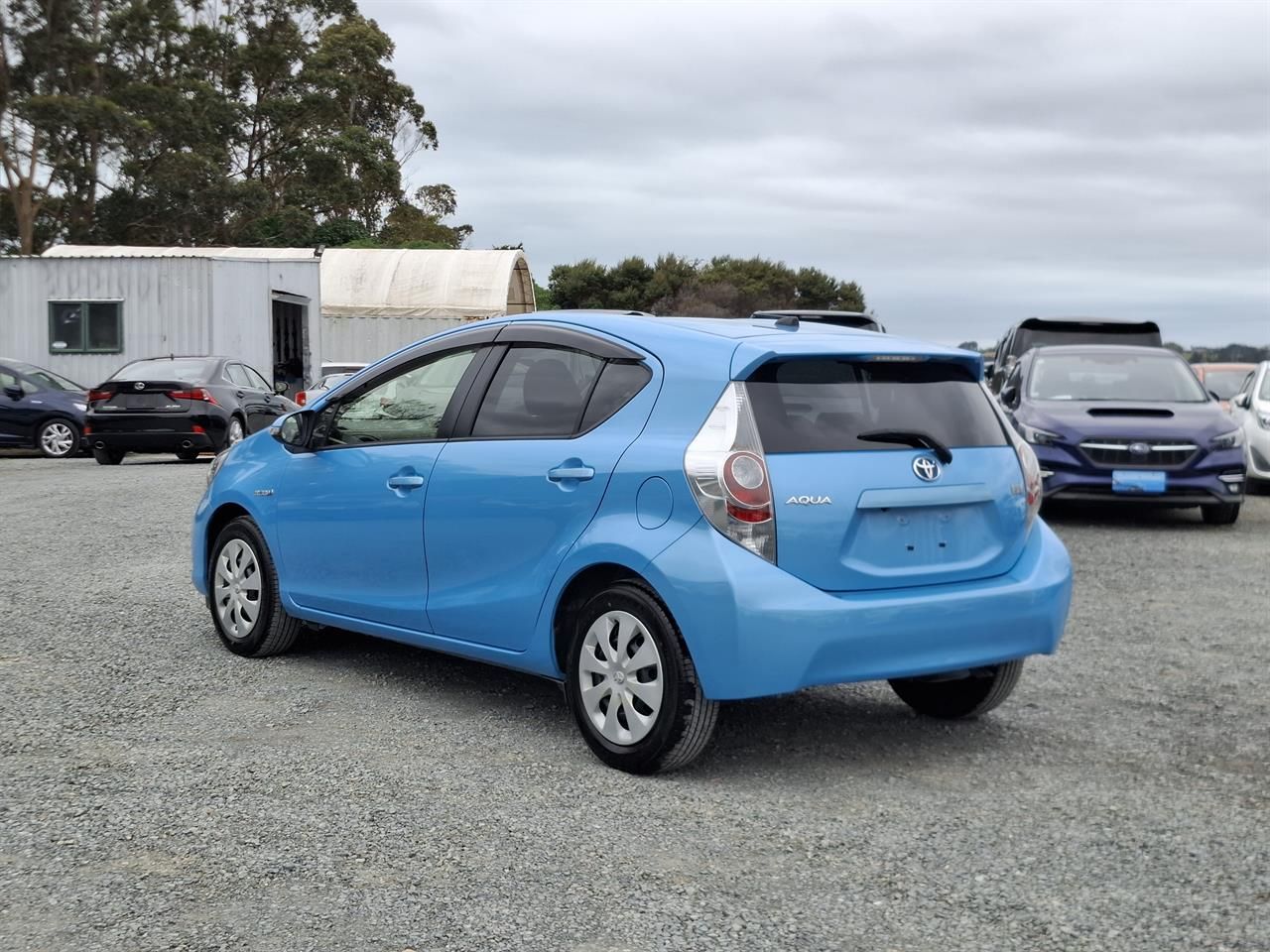 Vehicle image 5