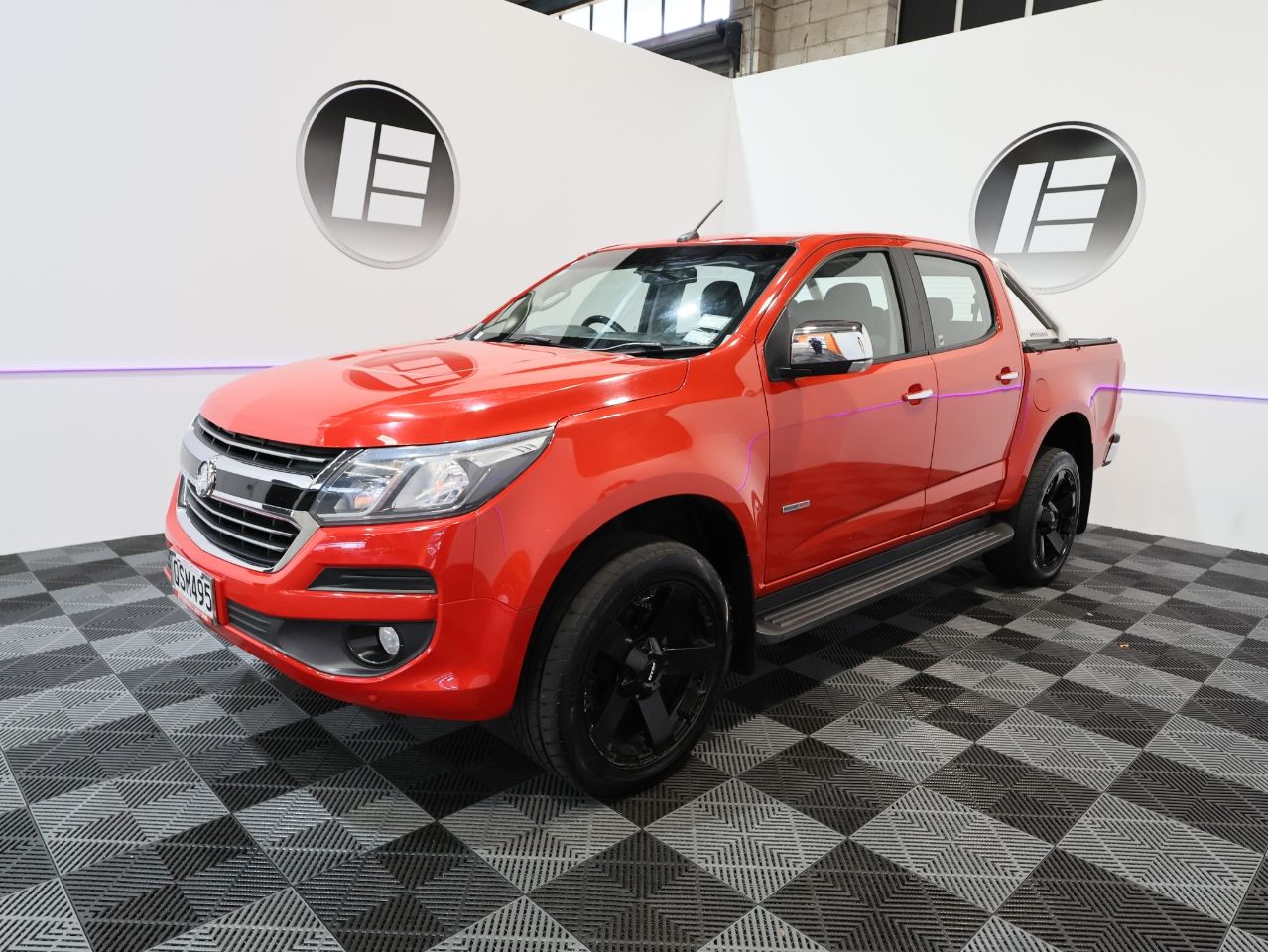 Vehicle image 5