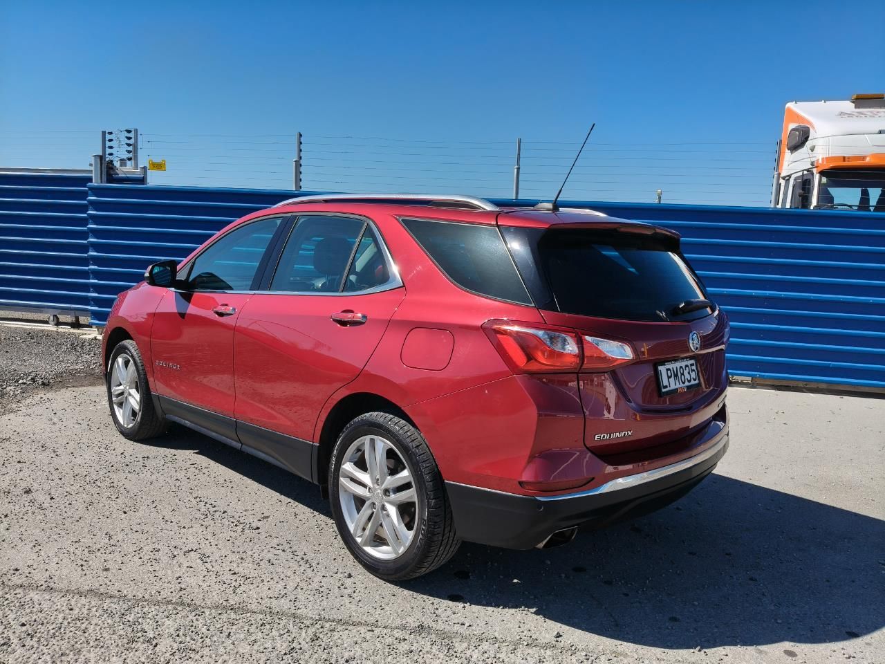 Vehicle image 5