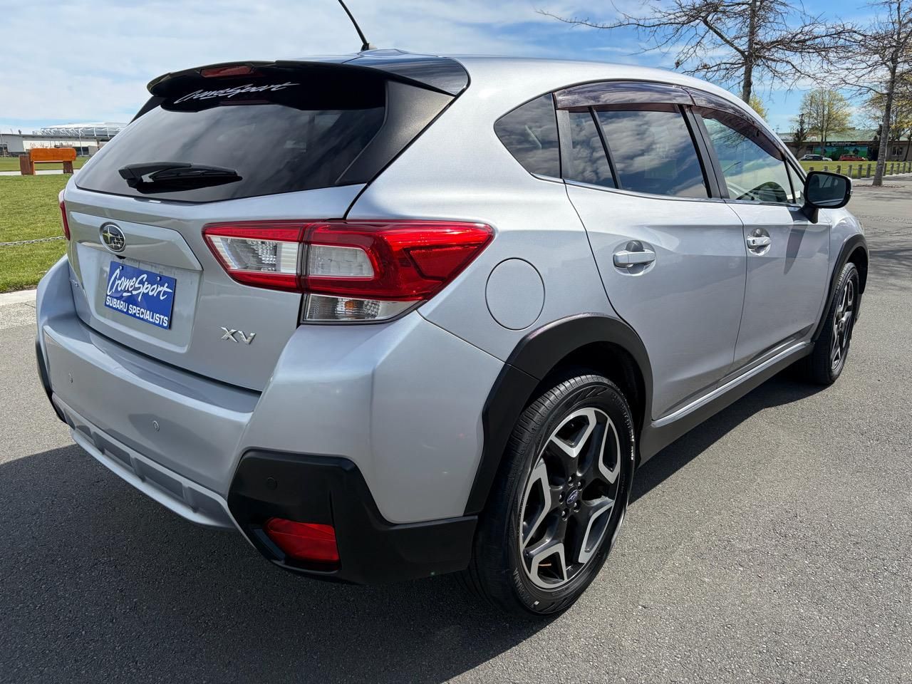 Vehicle image 4