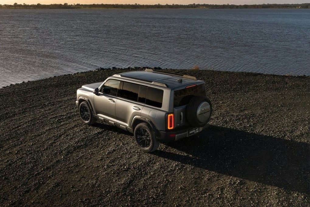 Vehicle image 2