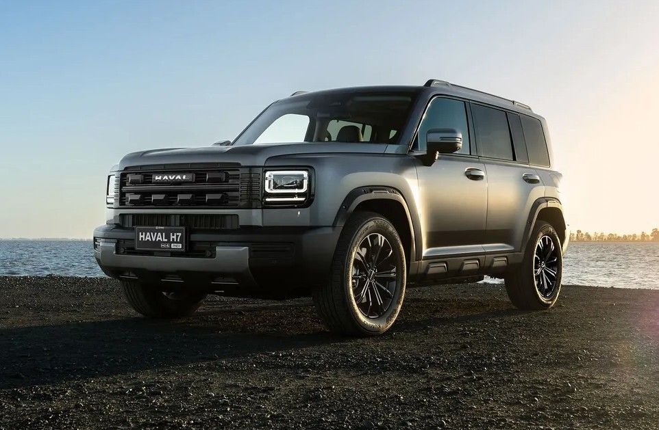 Vehicle image 5