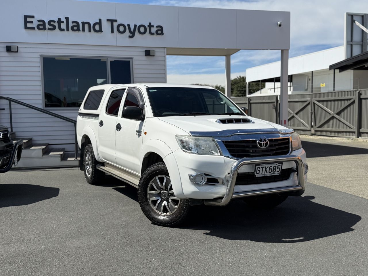 Vehicle image 1