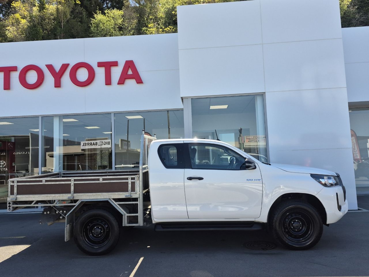 Vehicle image 2
