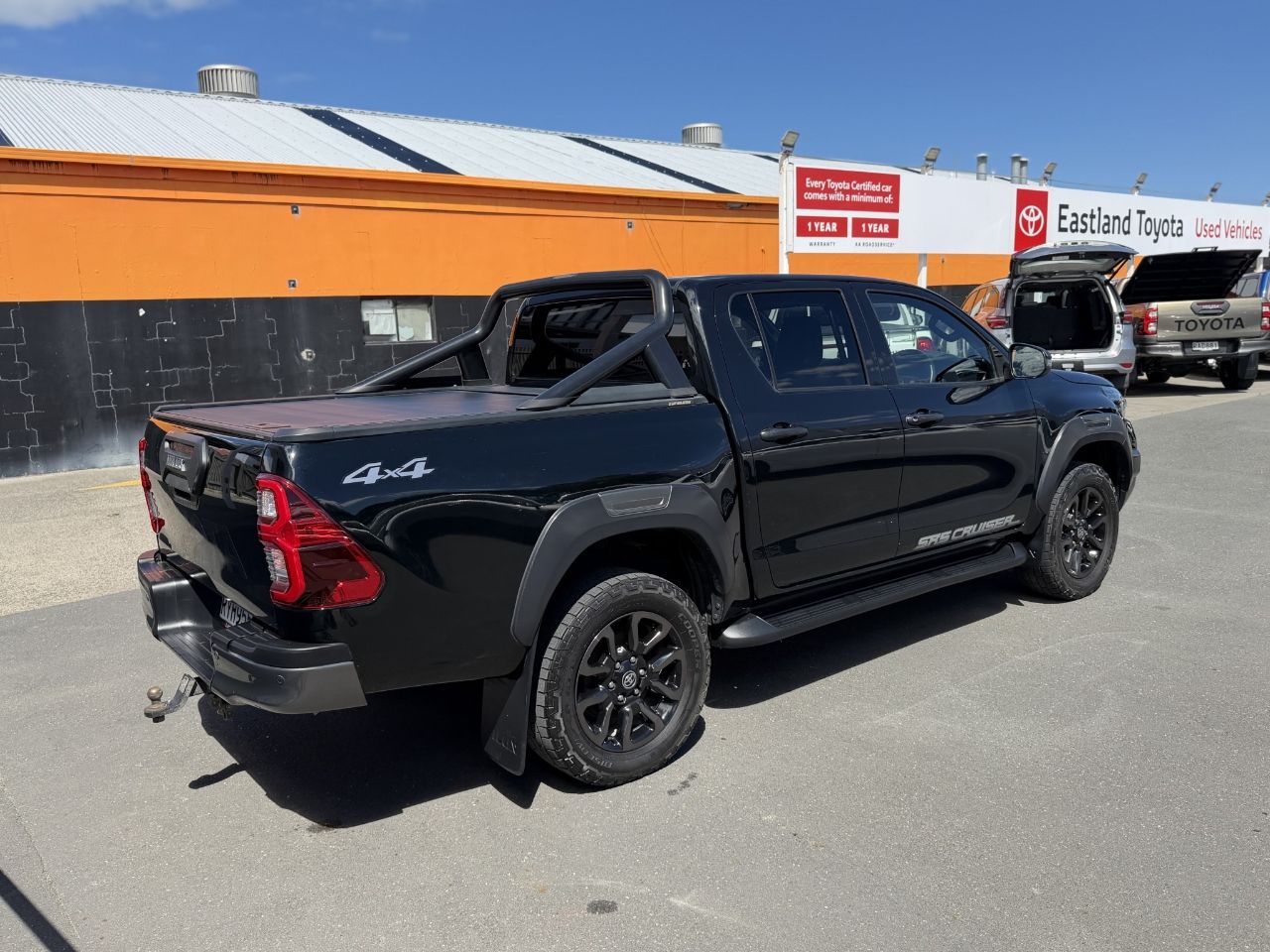 Vehicle image 3