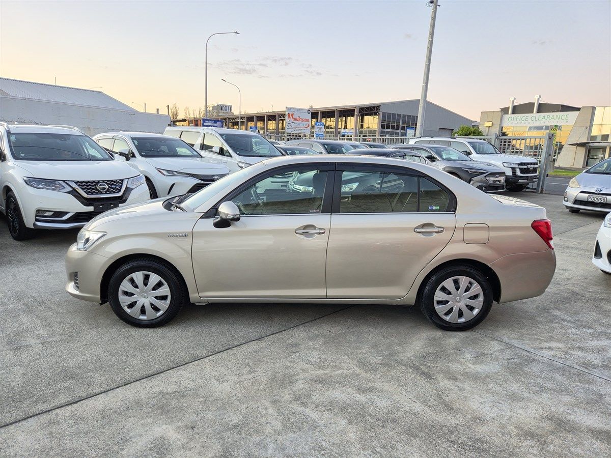 Vehicle image 4