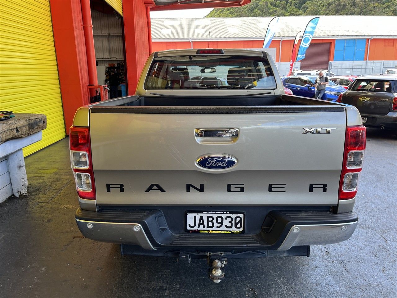 Vehicle image 5