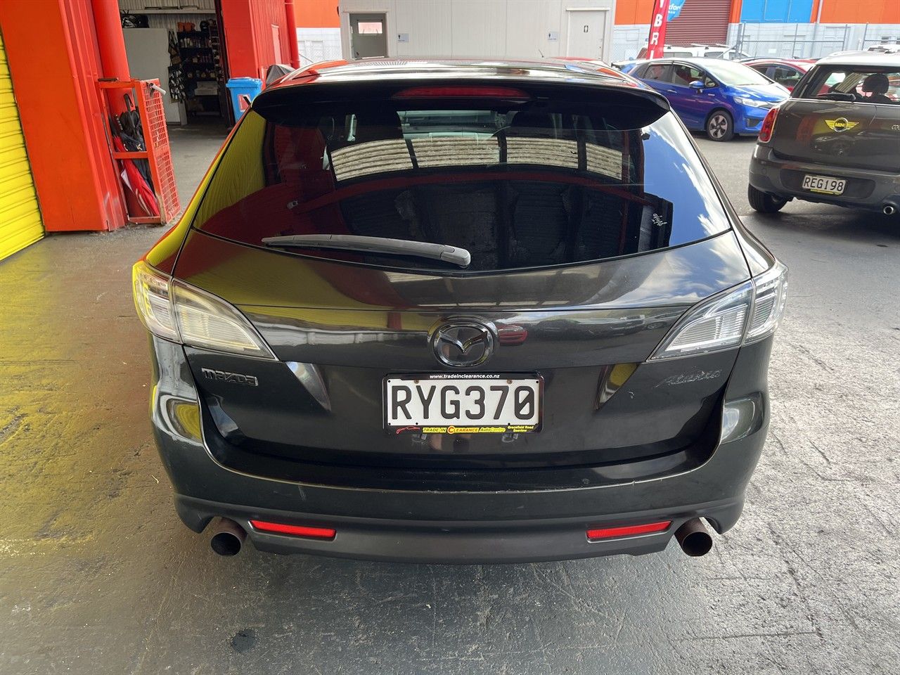 Vehicle image 5