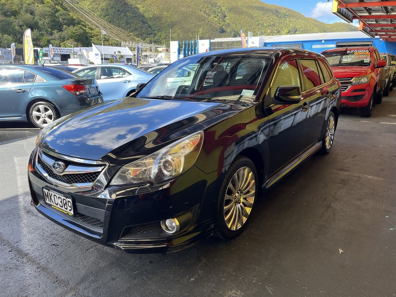 Vehicle image 3