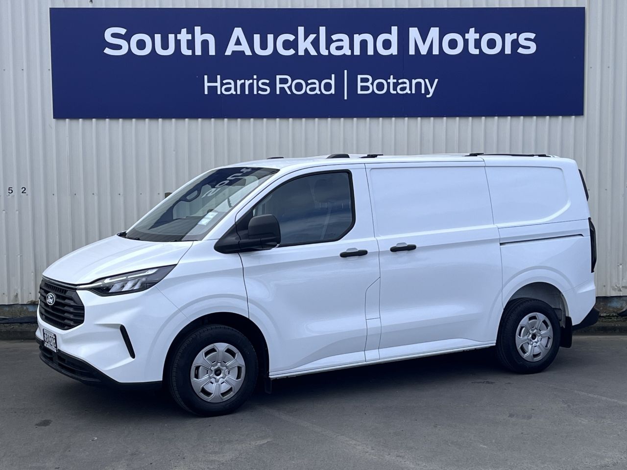 Vehicle image 3