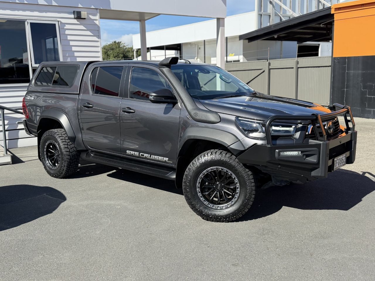 Vehicle image 4
