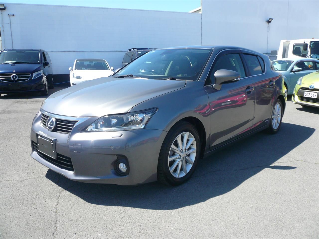 Vehicle image 1