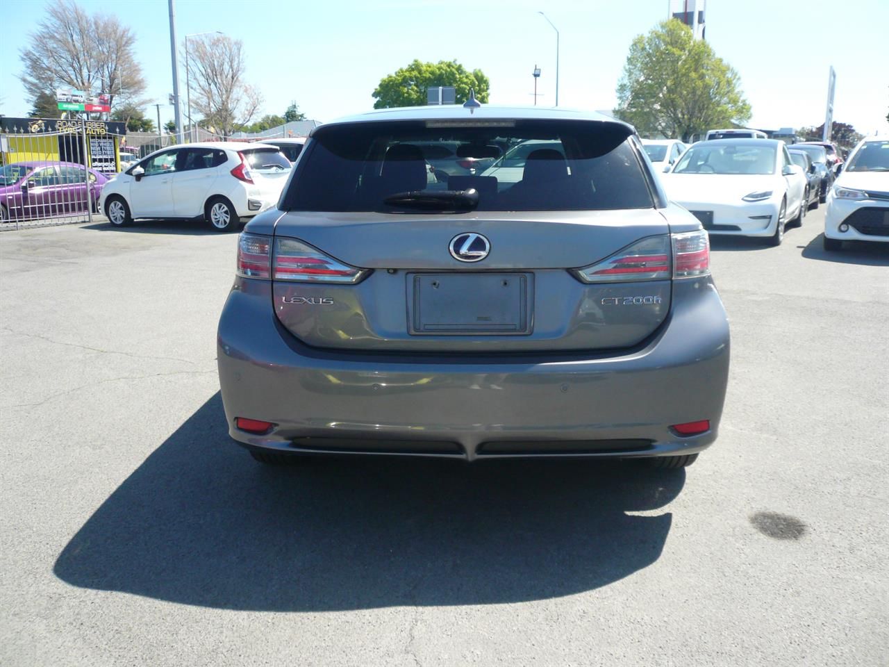 Vehicle image 5