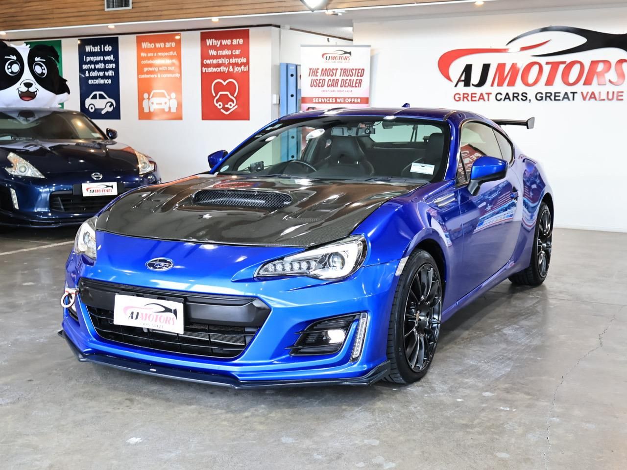 Vehicle image 3