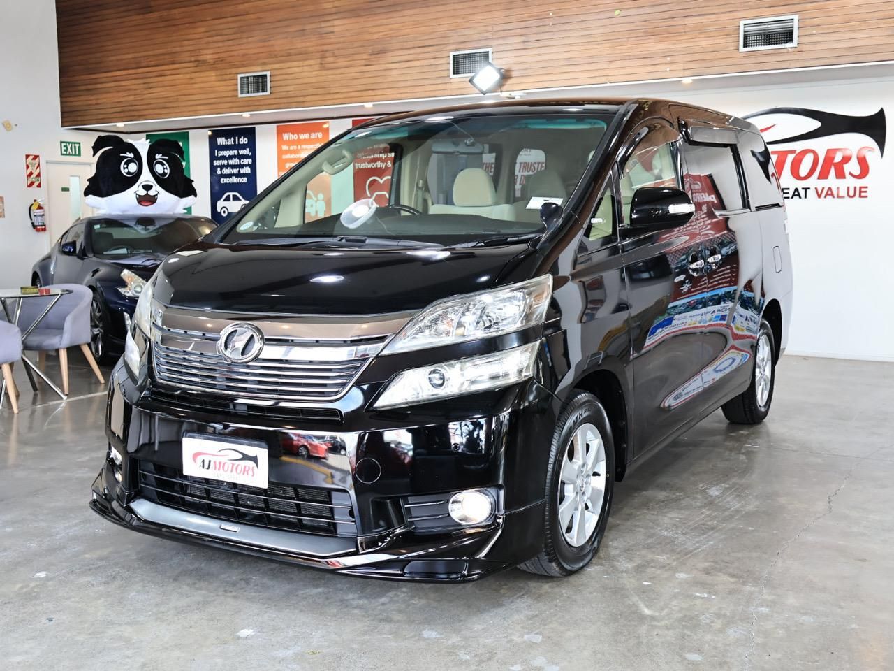 Vehicle image 3