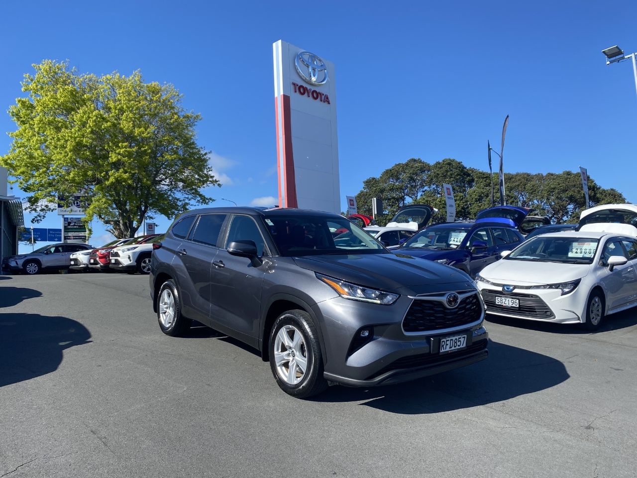 Vehicle image 1