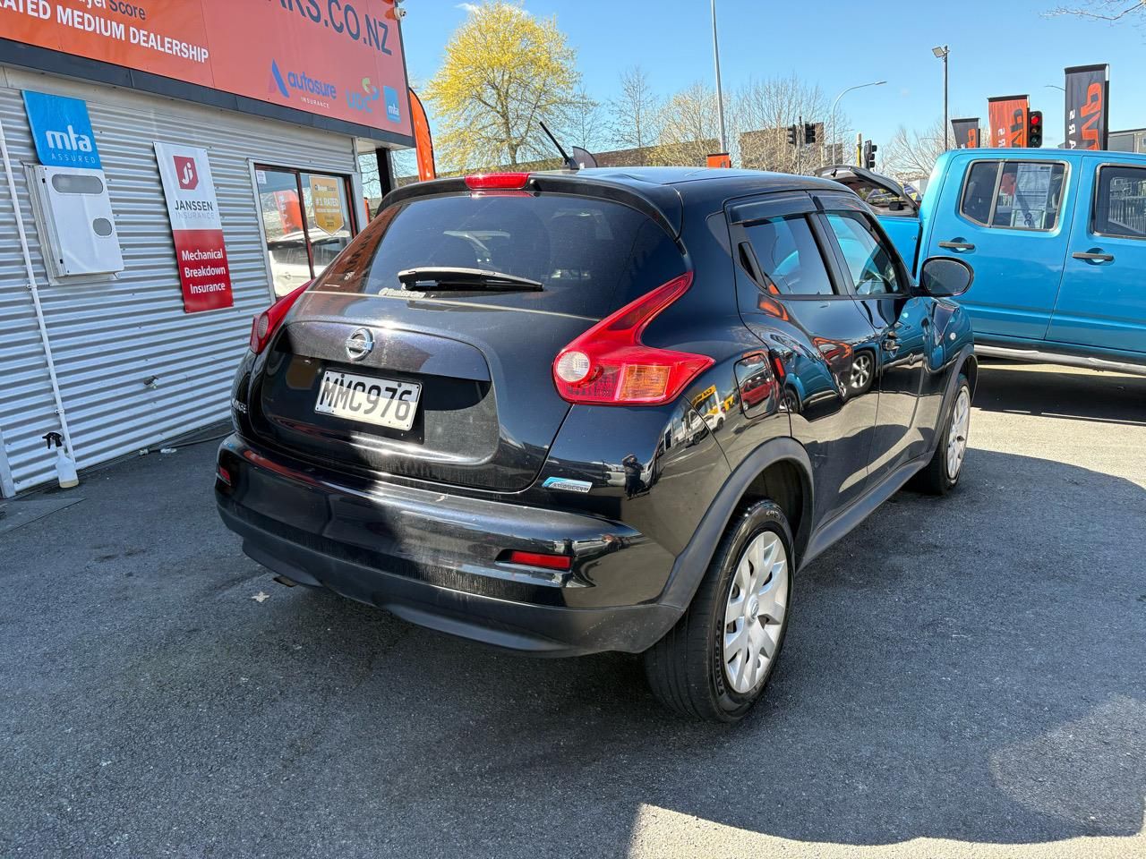 Vehicle image 4