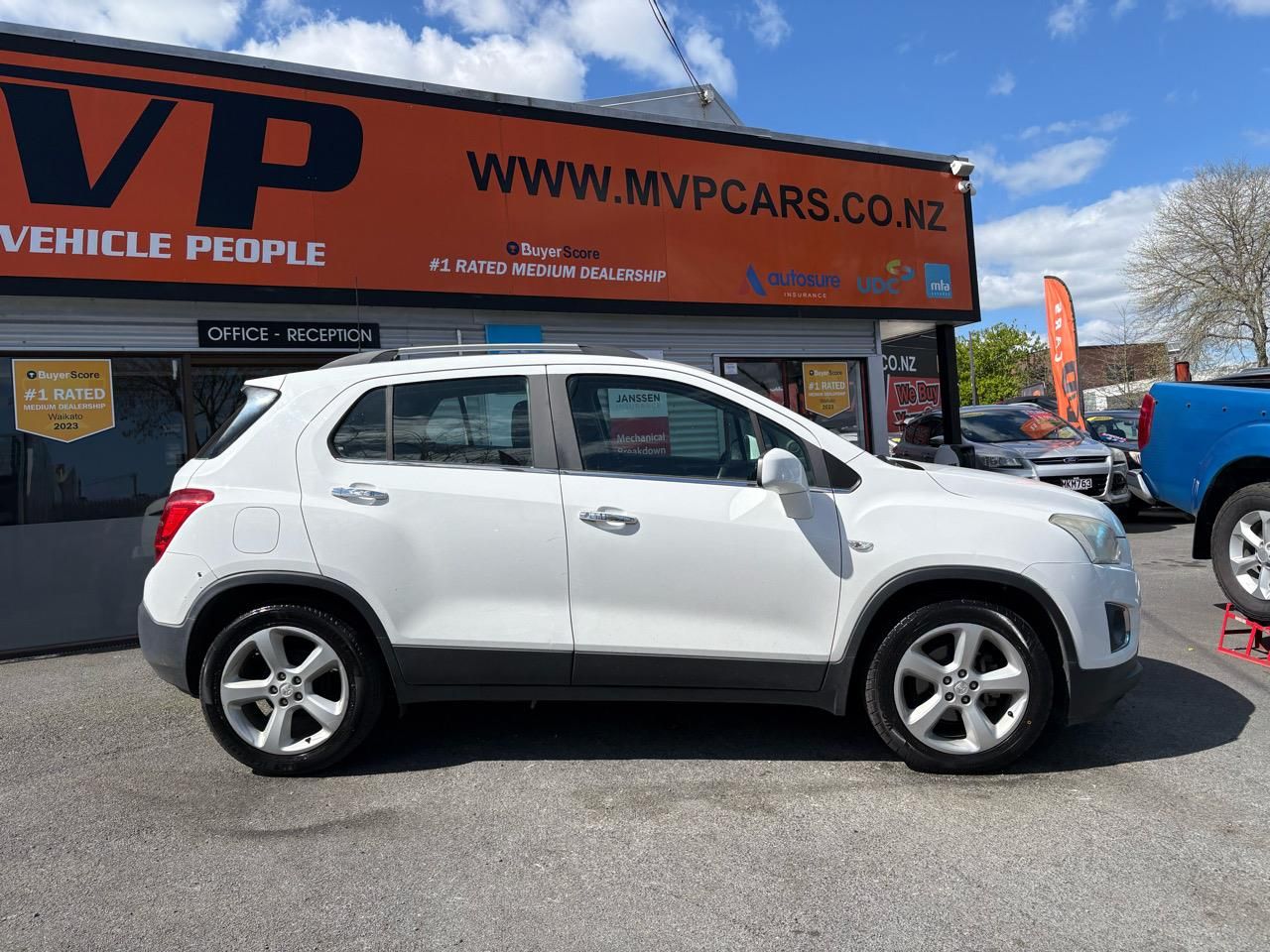 Vehicle image 3
