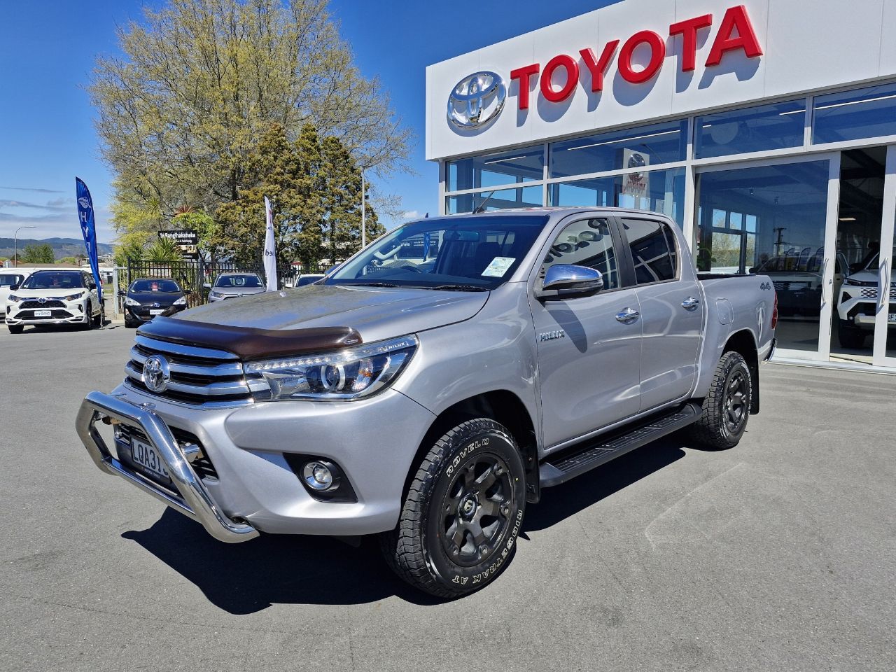 Vehicle image 4