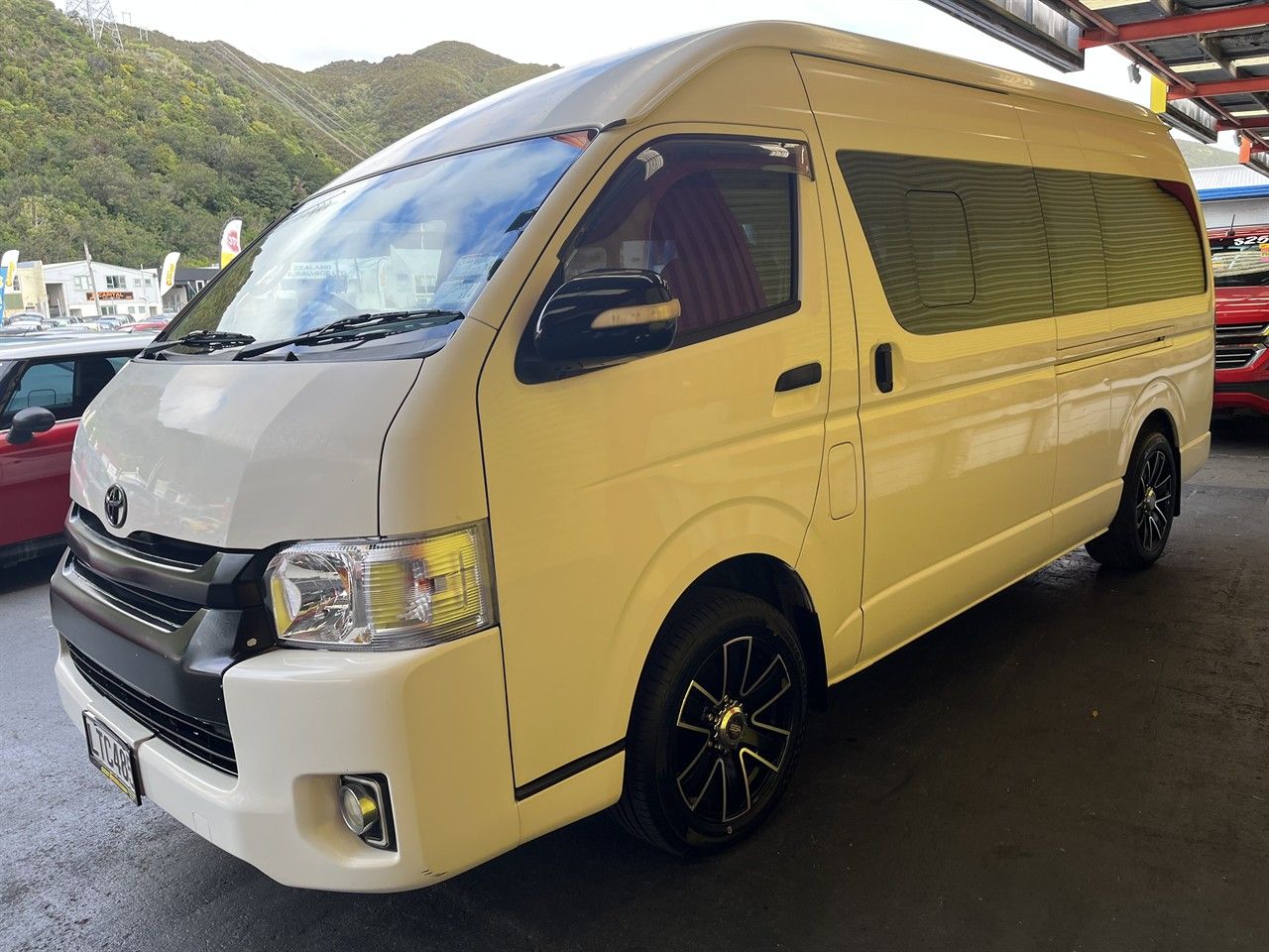 Vehicle image 3