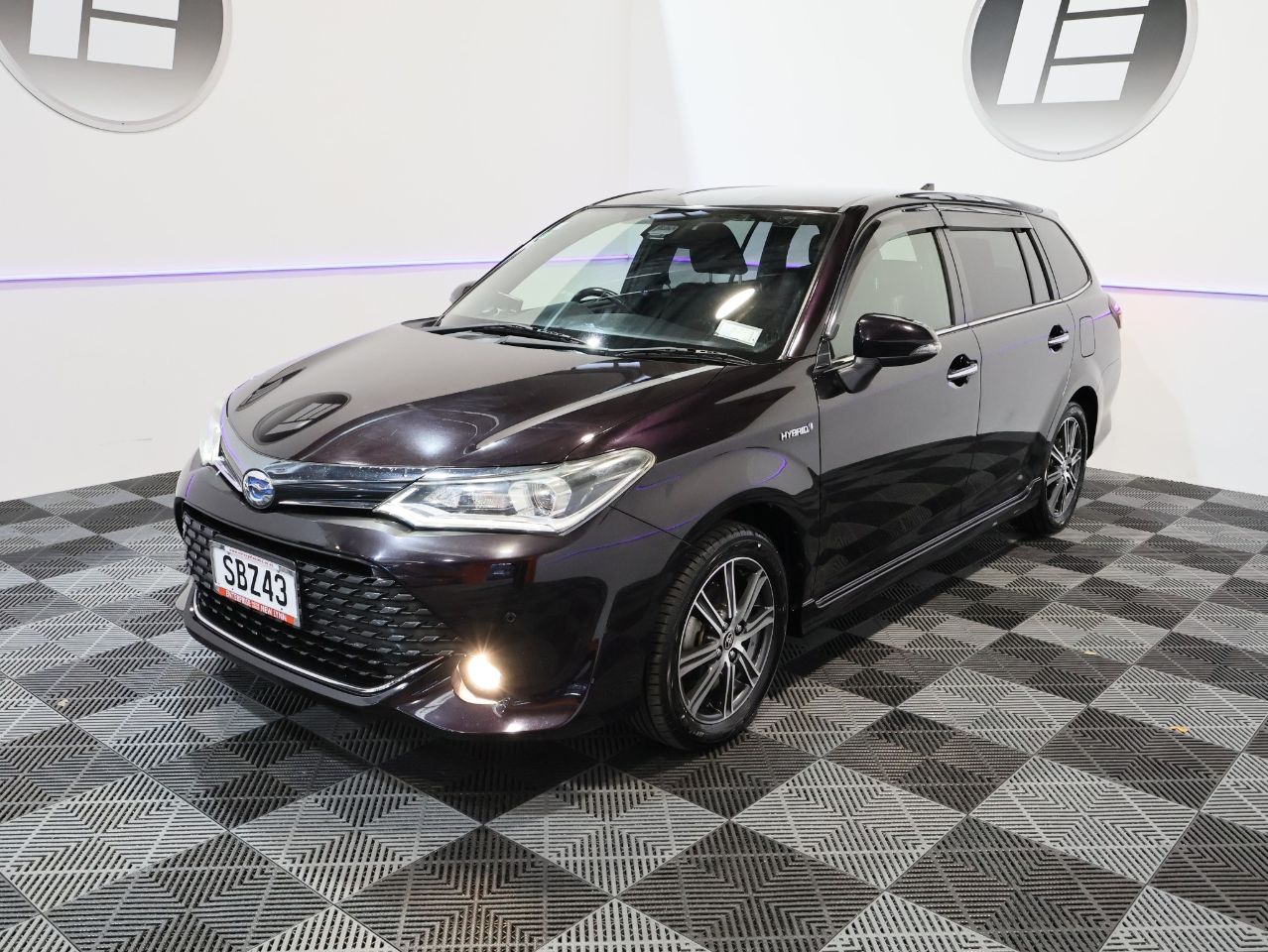 Vehicle image 5