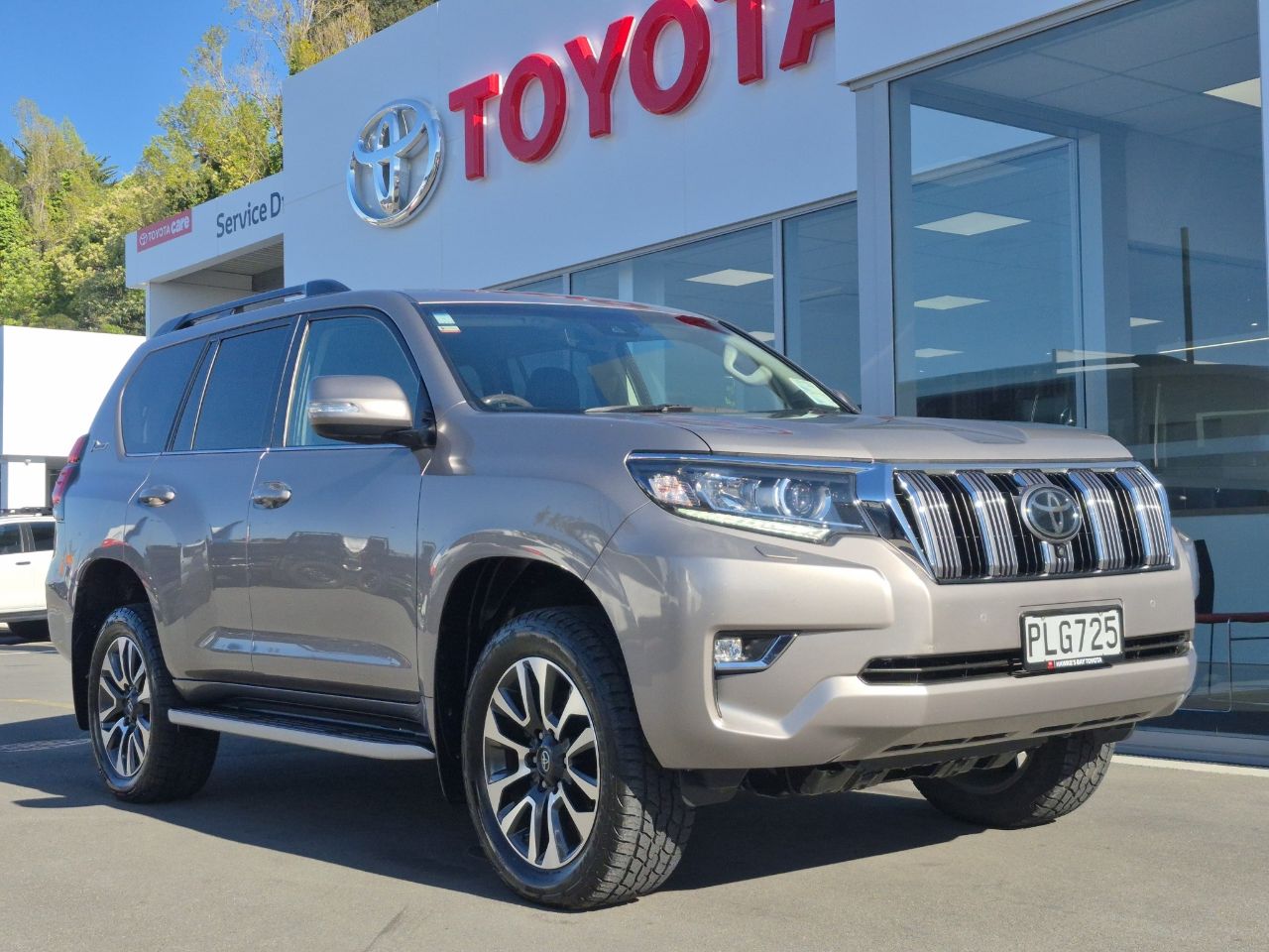 Vehicle image 1