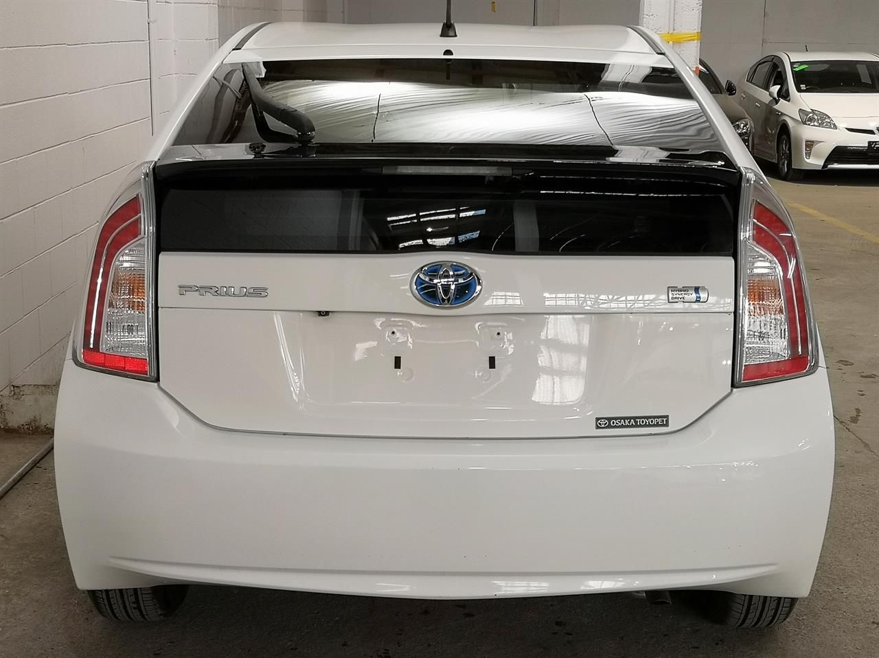 Vehicle image 5