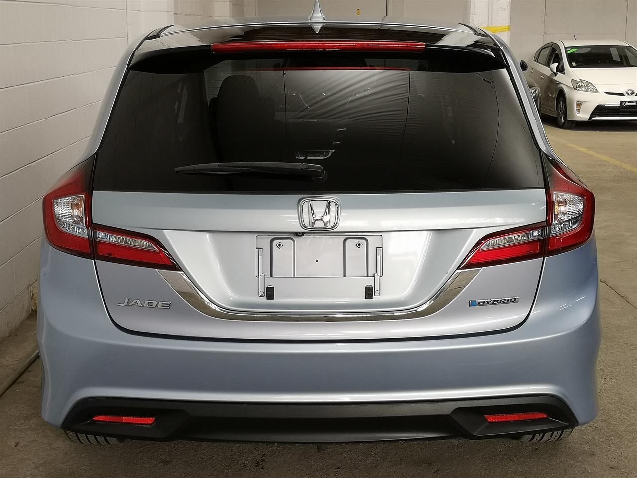 Vehicle image 5