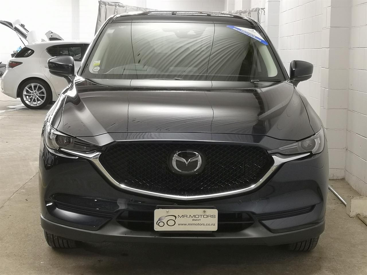 Vehicle image 4
