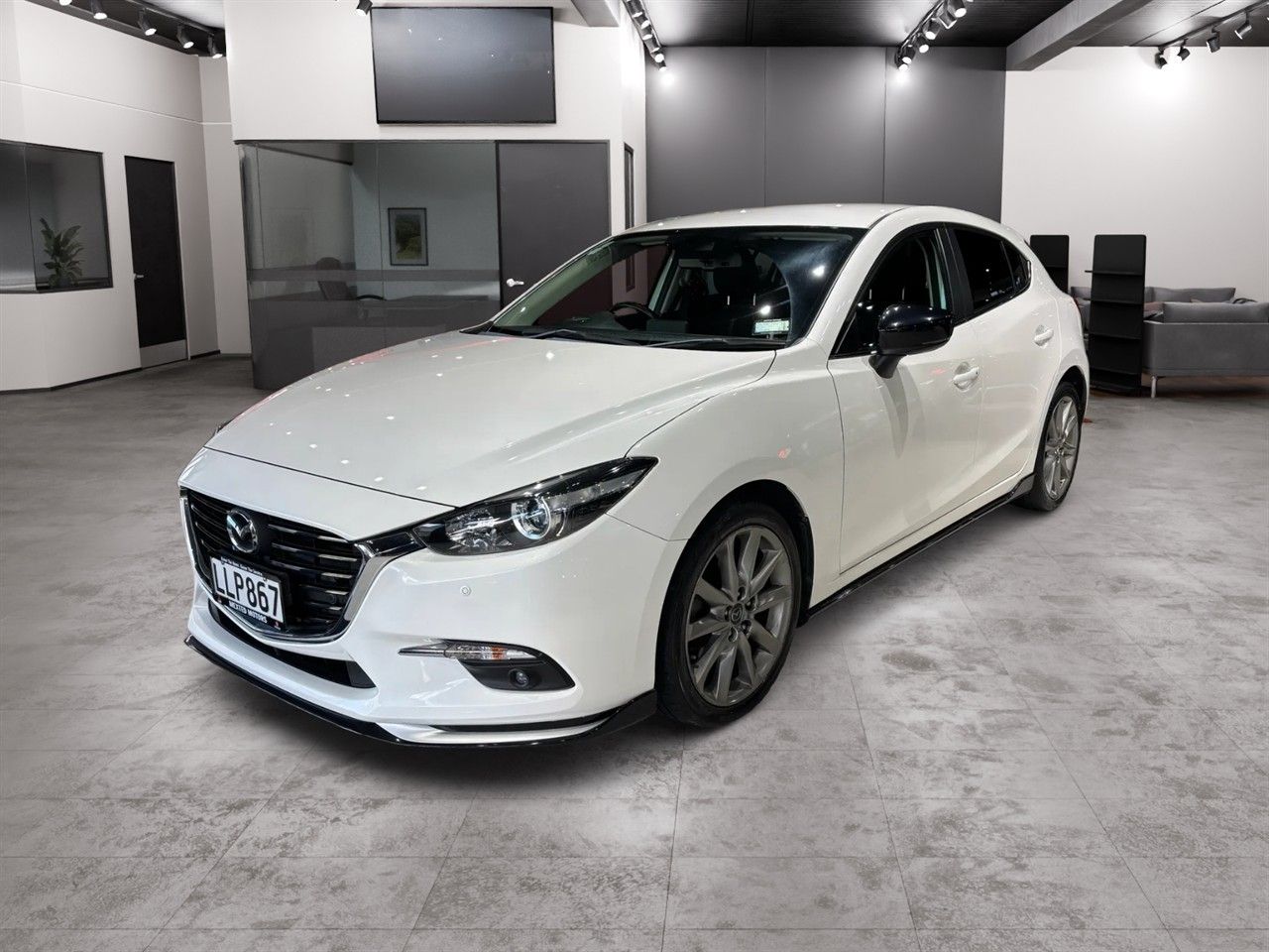 Vehicle image 1