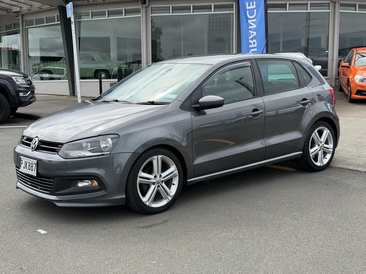 Vehicle image 3