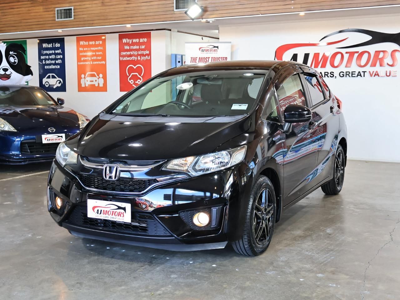 Vehicle image 3