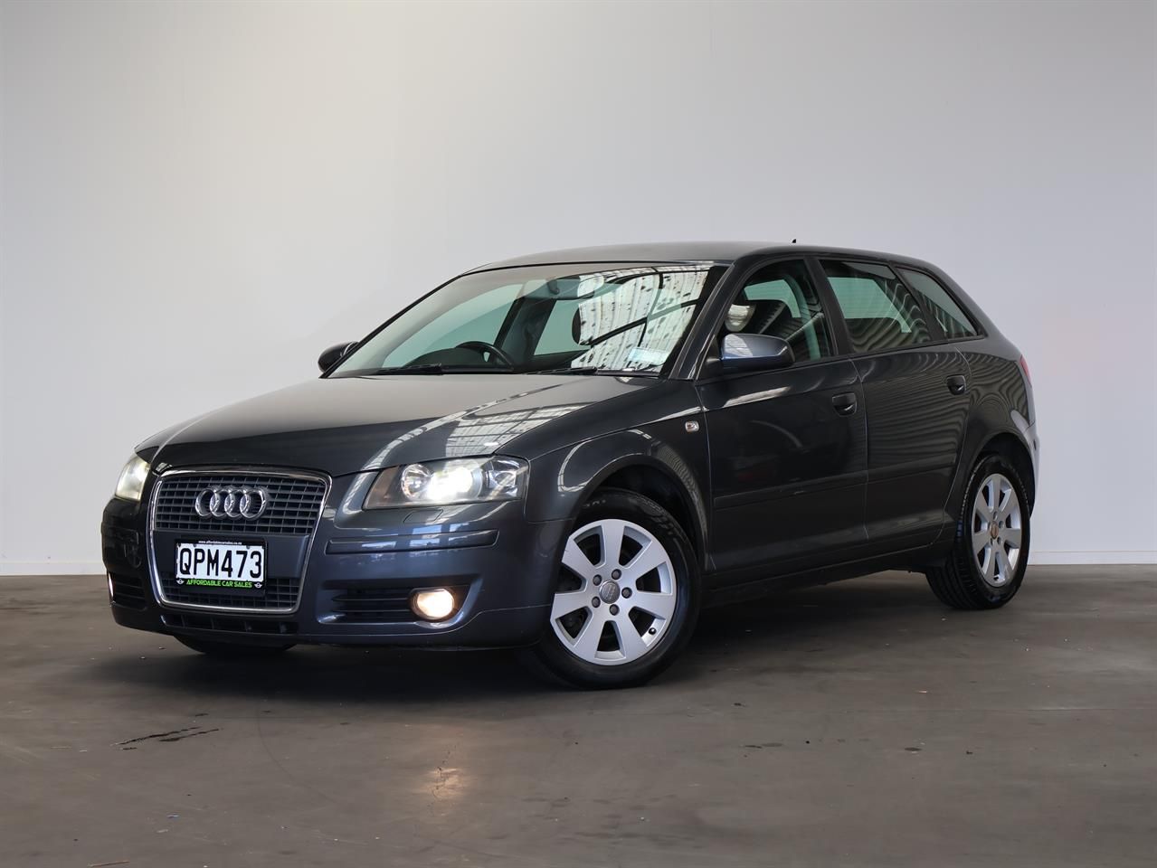 Vehicle image 3