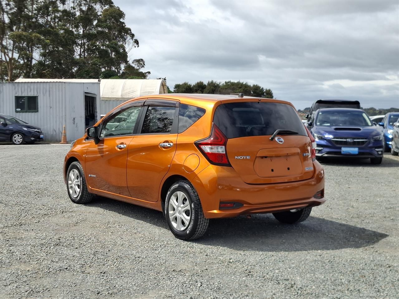 Vehicle image 5
