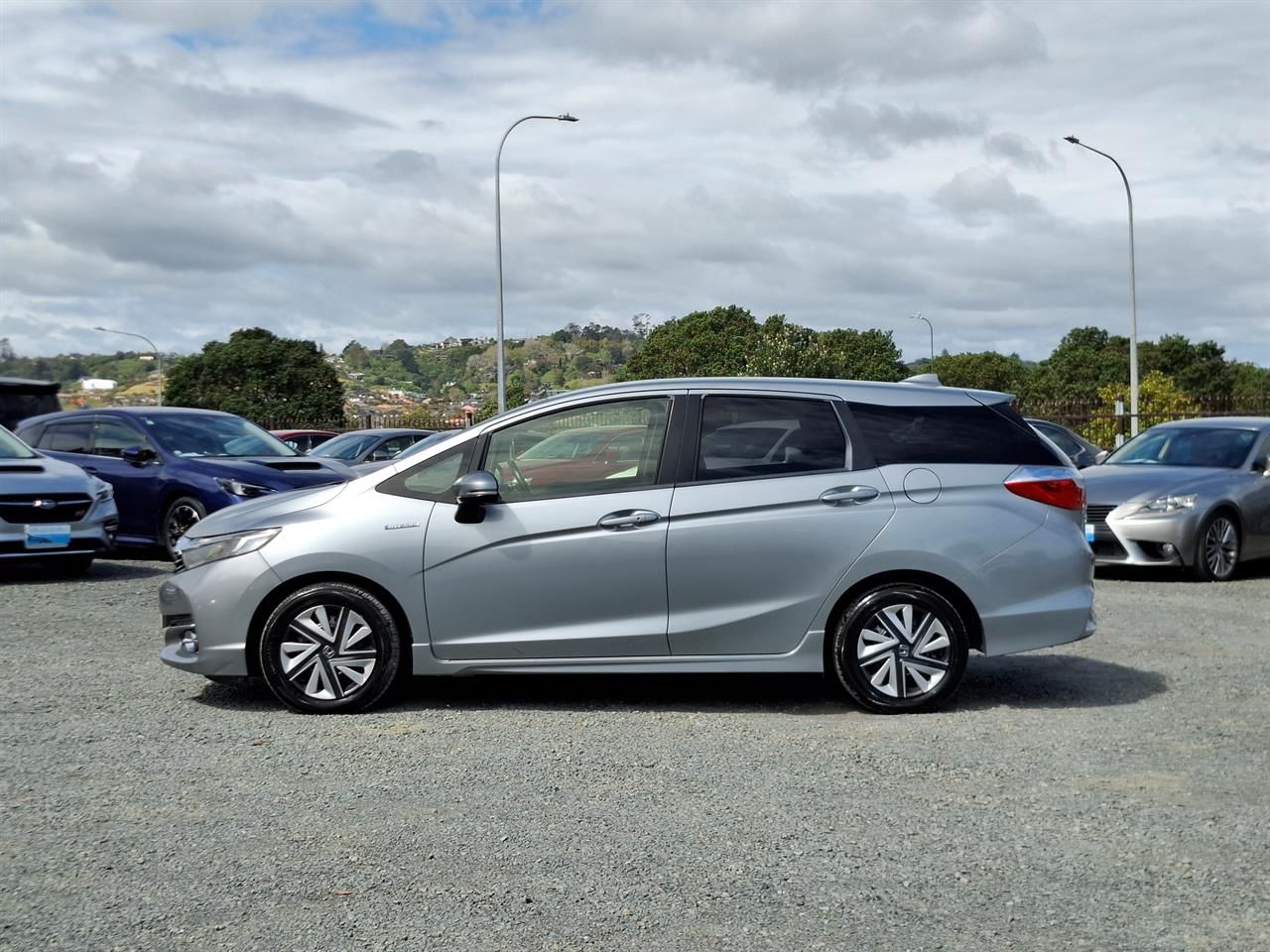 Vehicle image 4