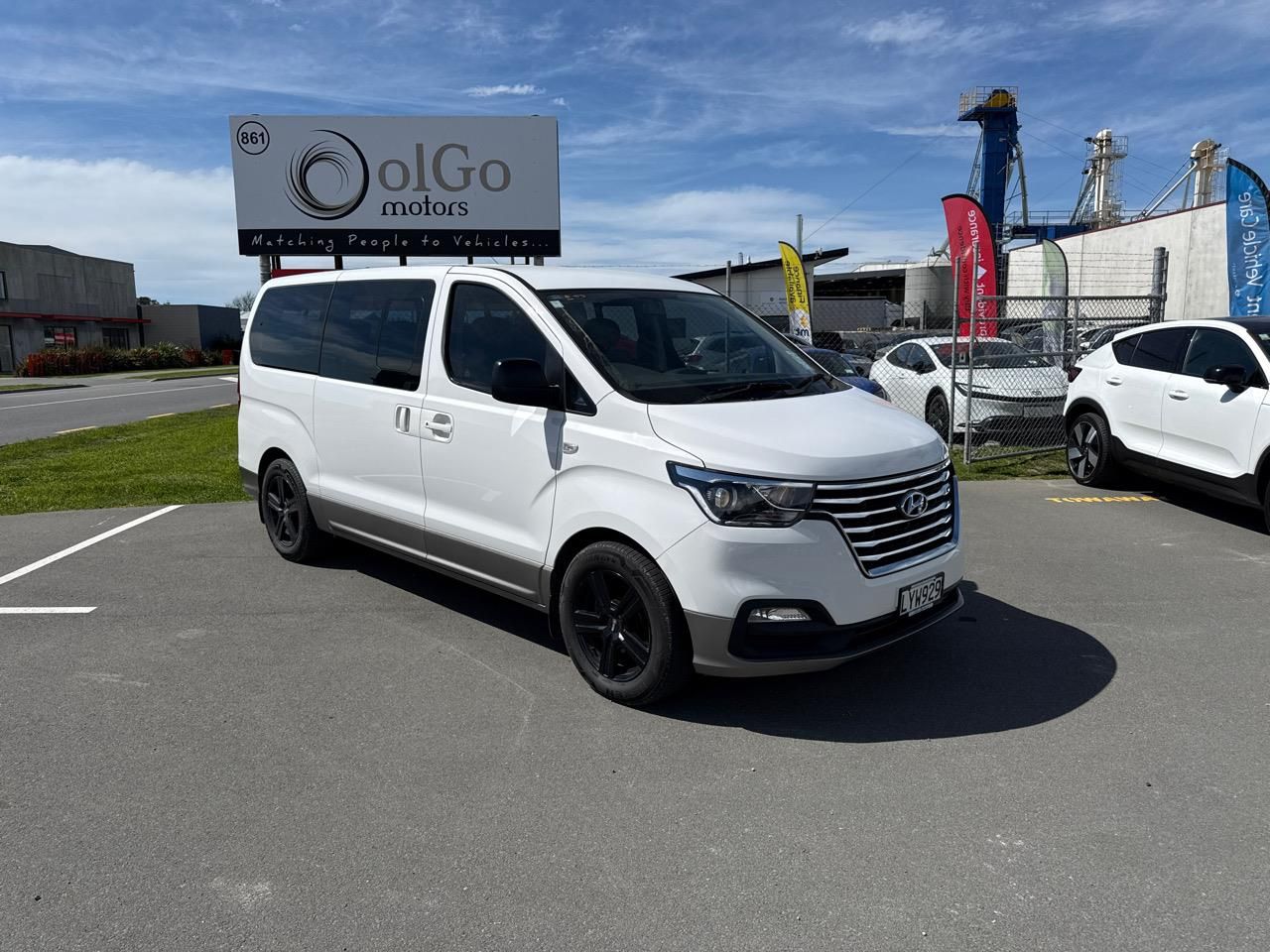 Vehicle image 1