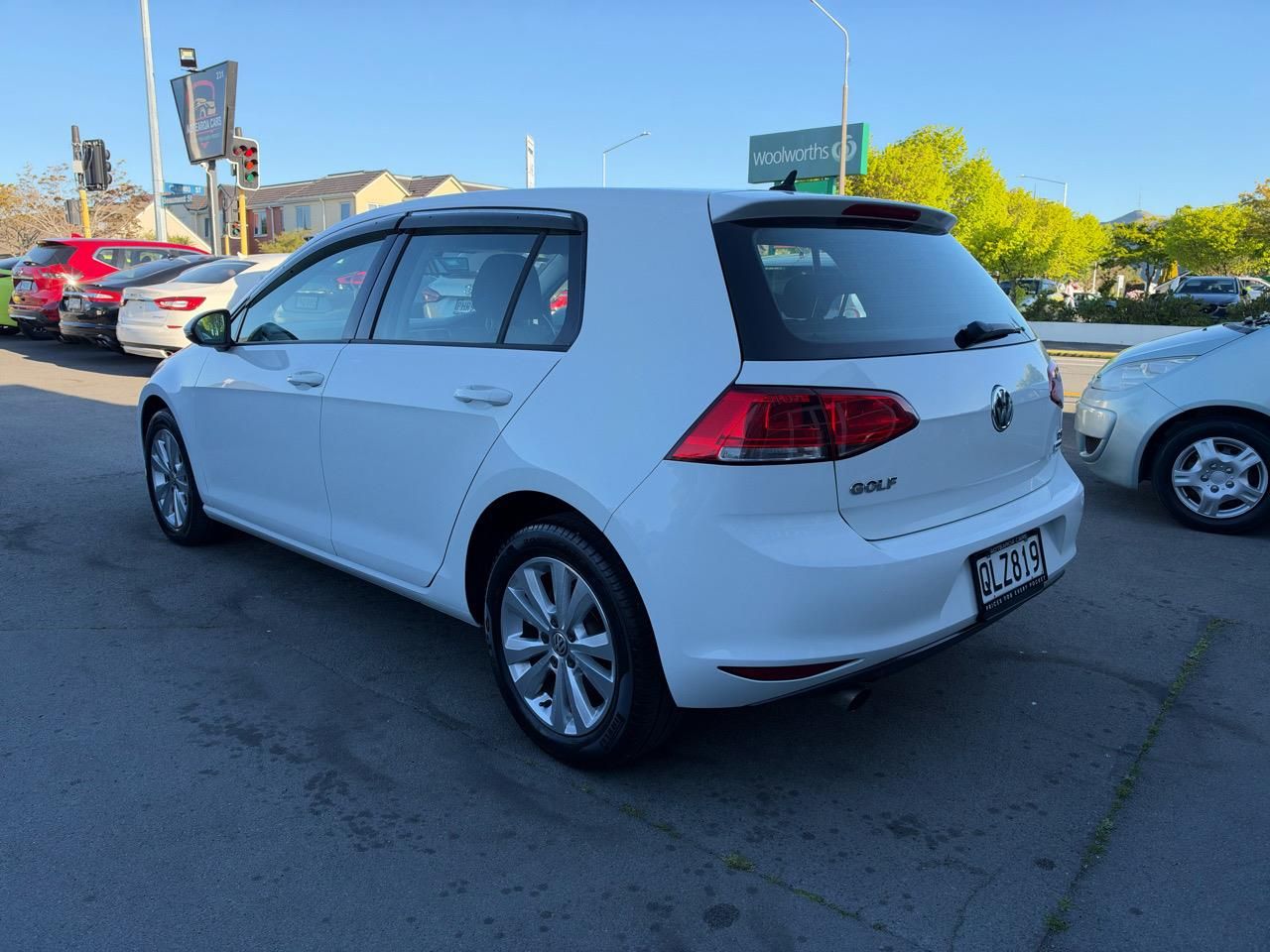 Vehicle image 4
