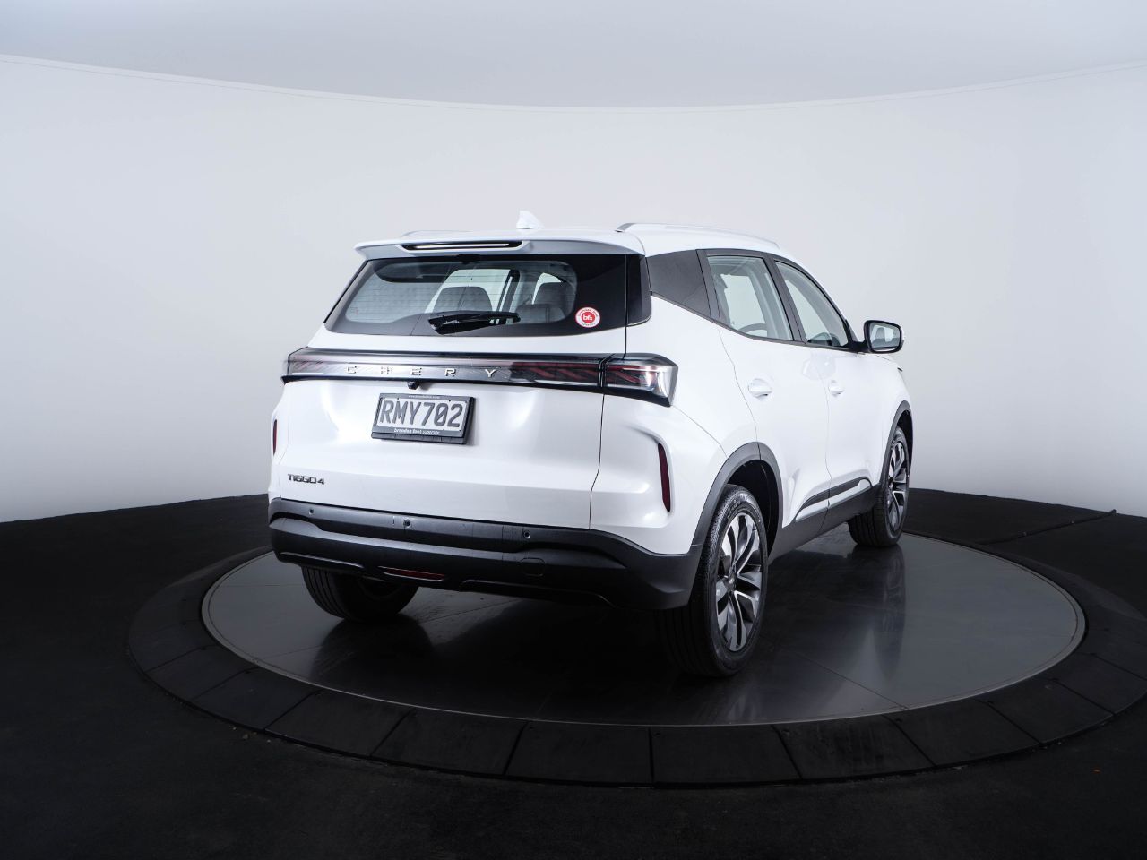 Vehicle image 3