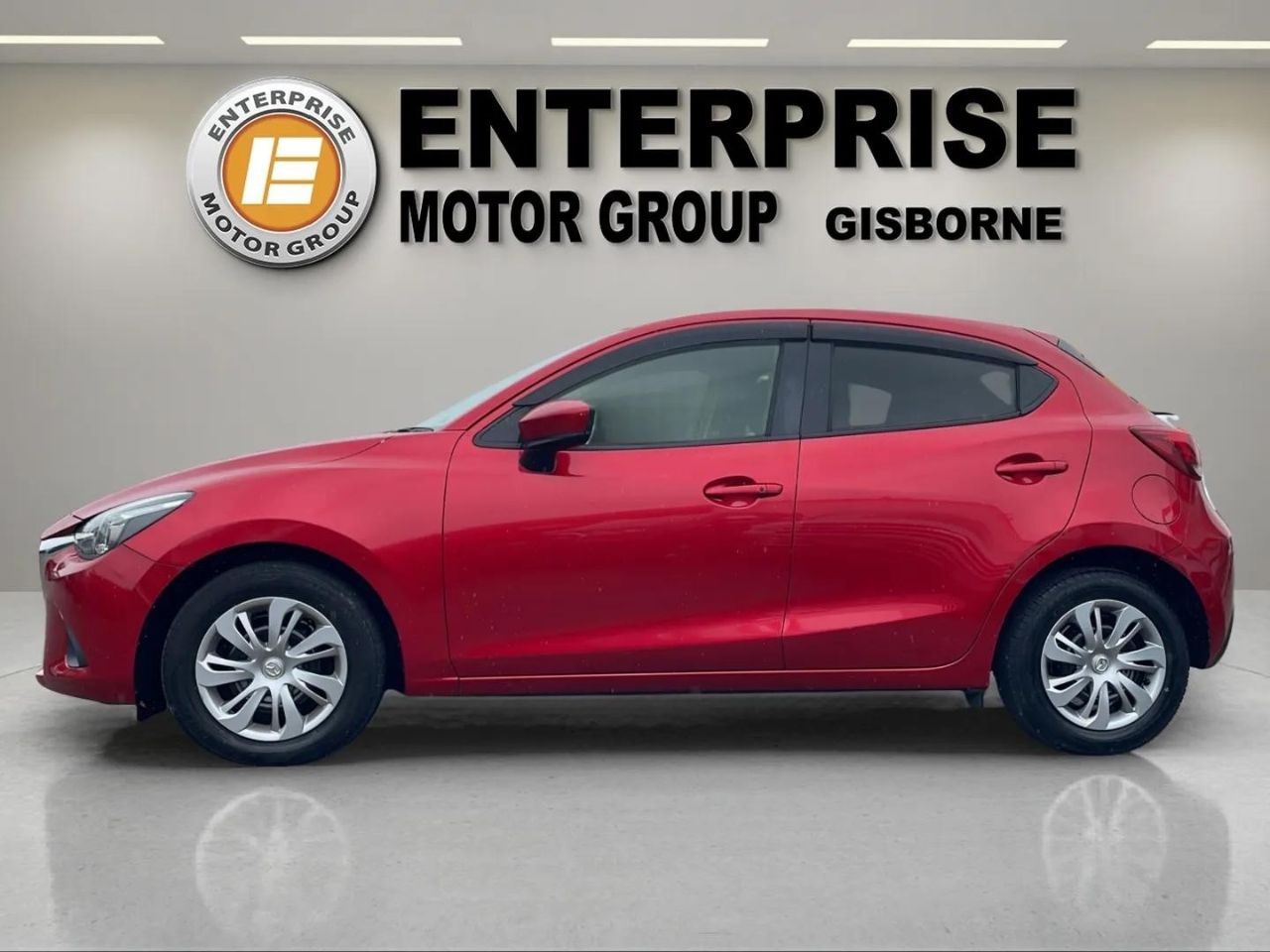 Vehicle image 5