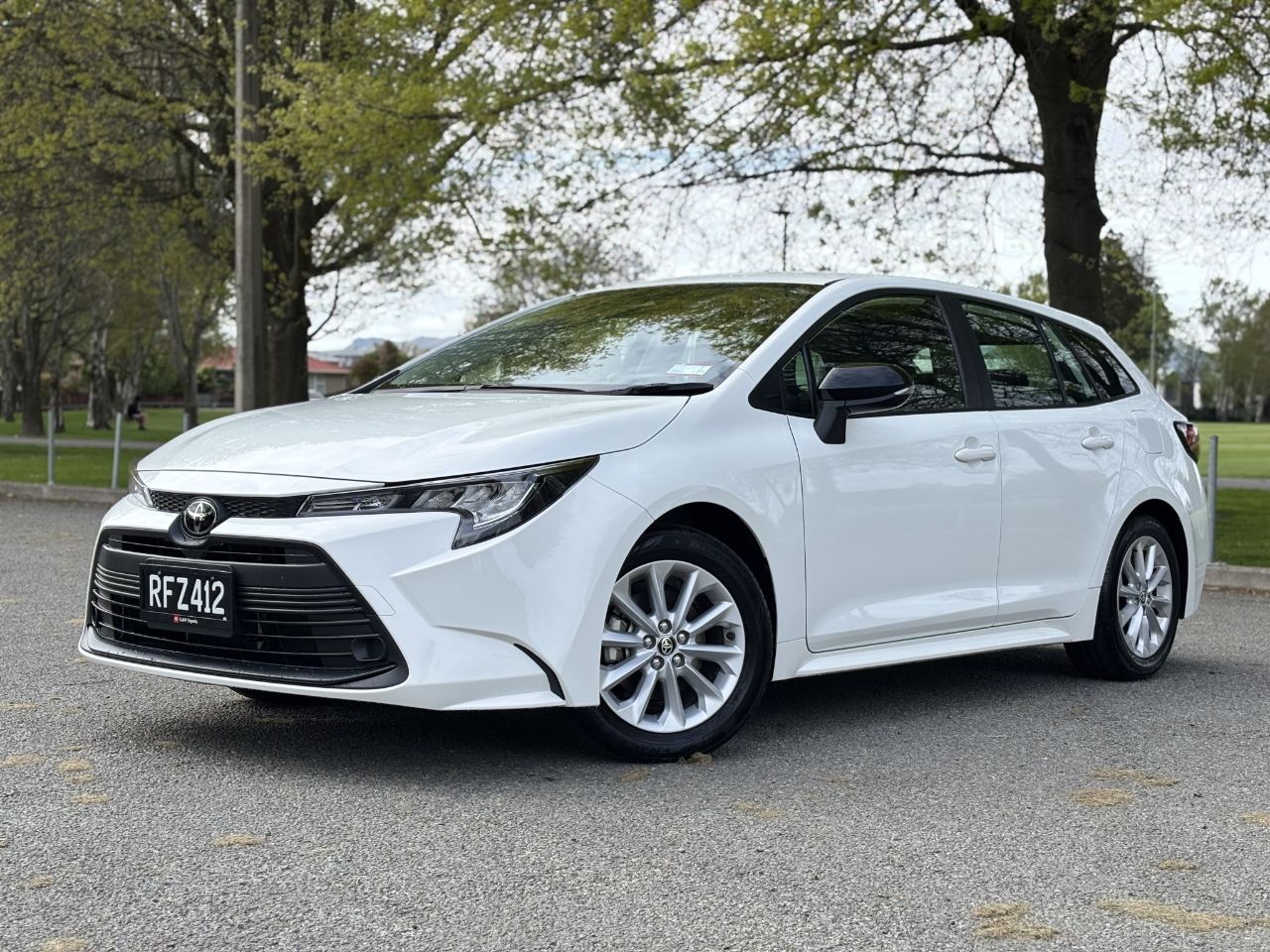 Vehicle image 3