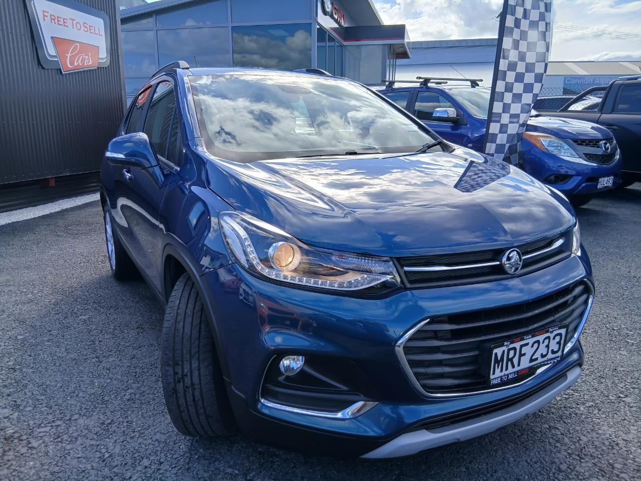 Vehicle image 3