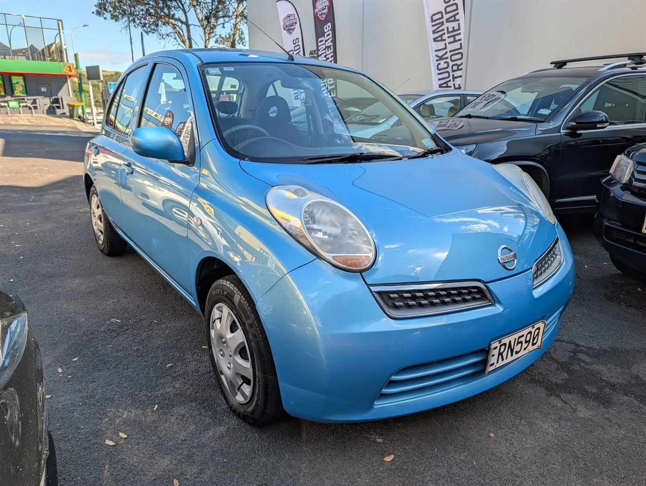 Vehicle image 3