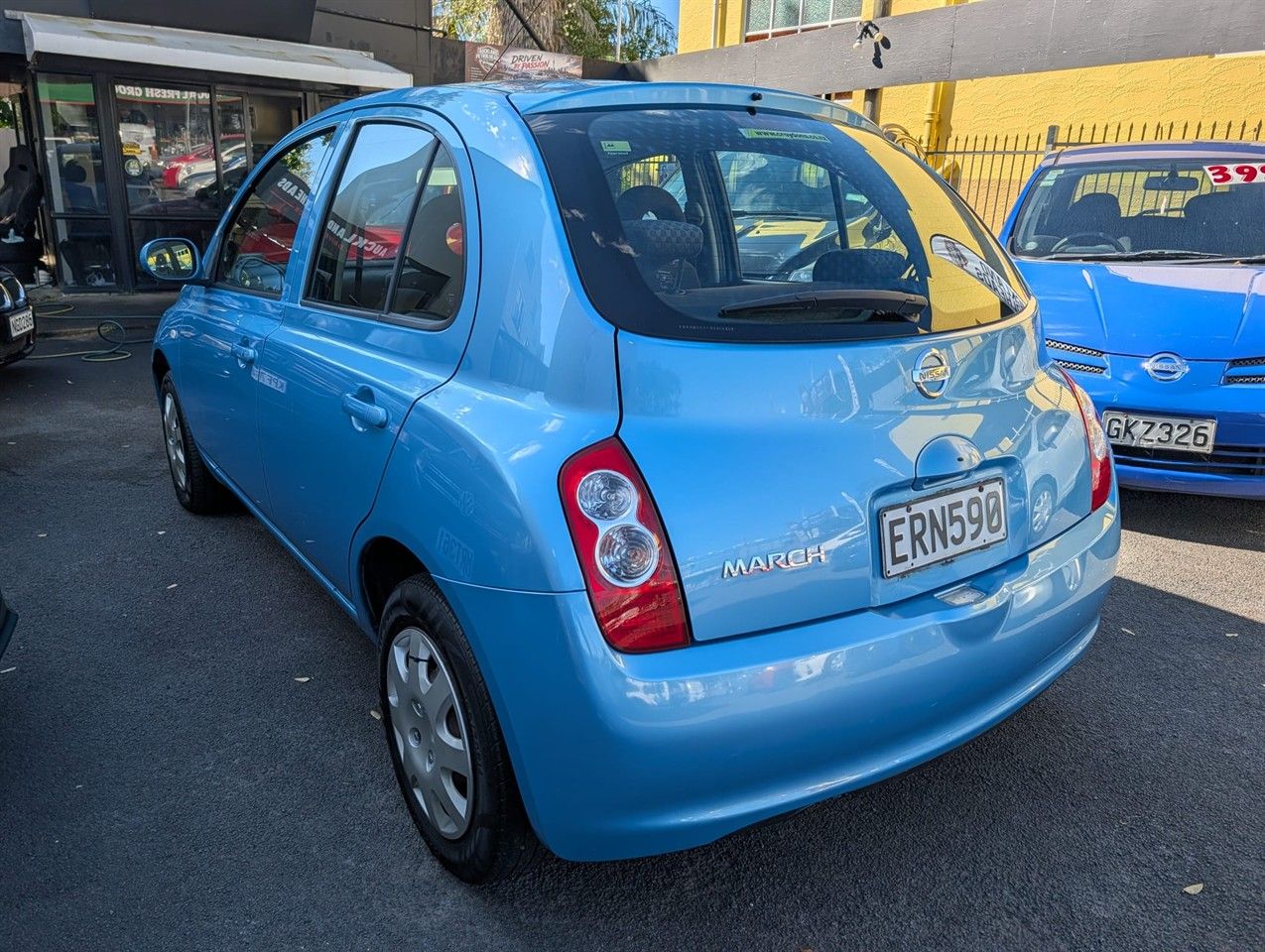 Vehicle image 4