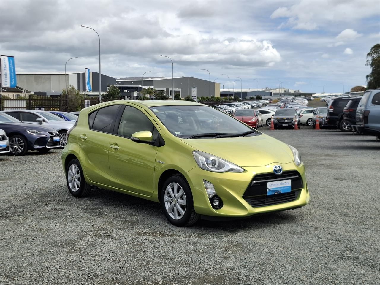 Vehicle image 1