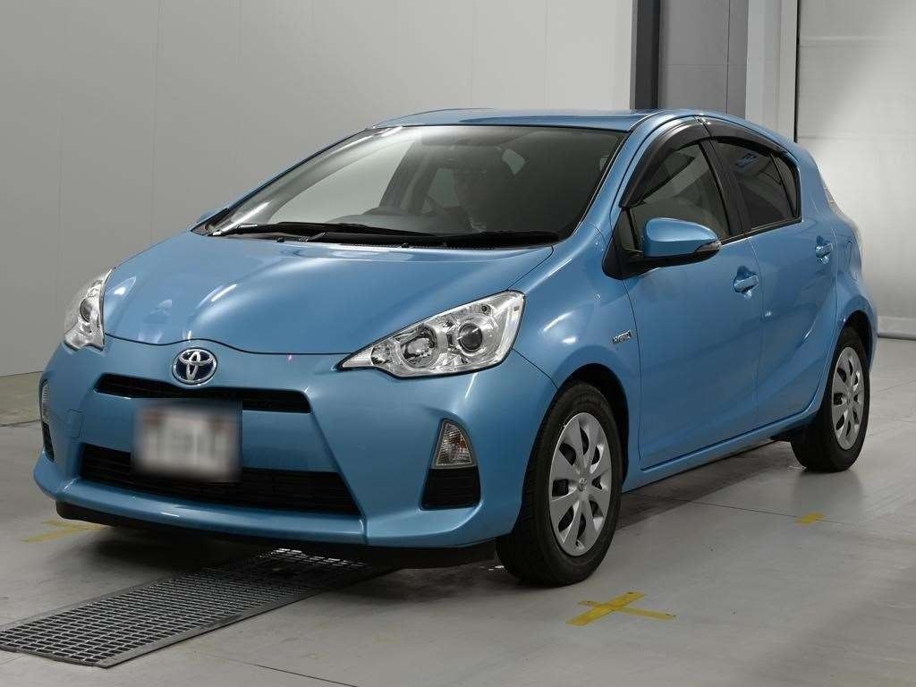 Vehicle image 2