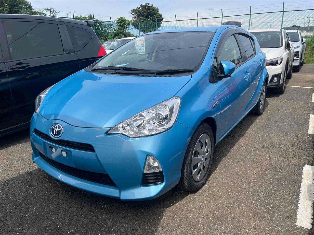 Vehicle image 3