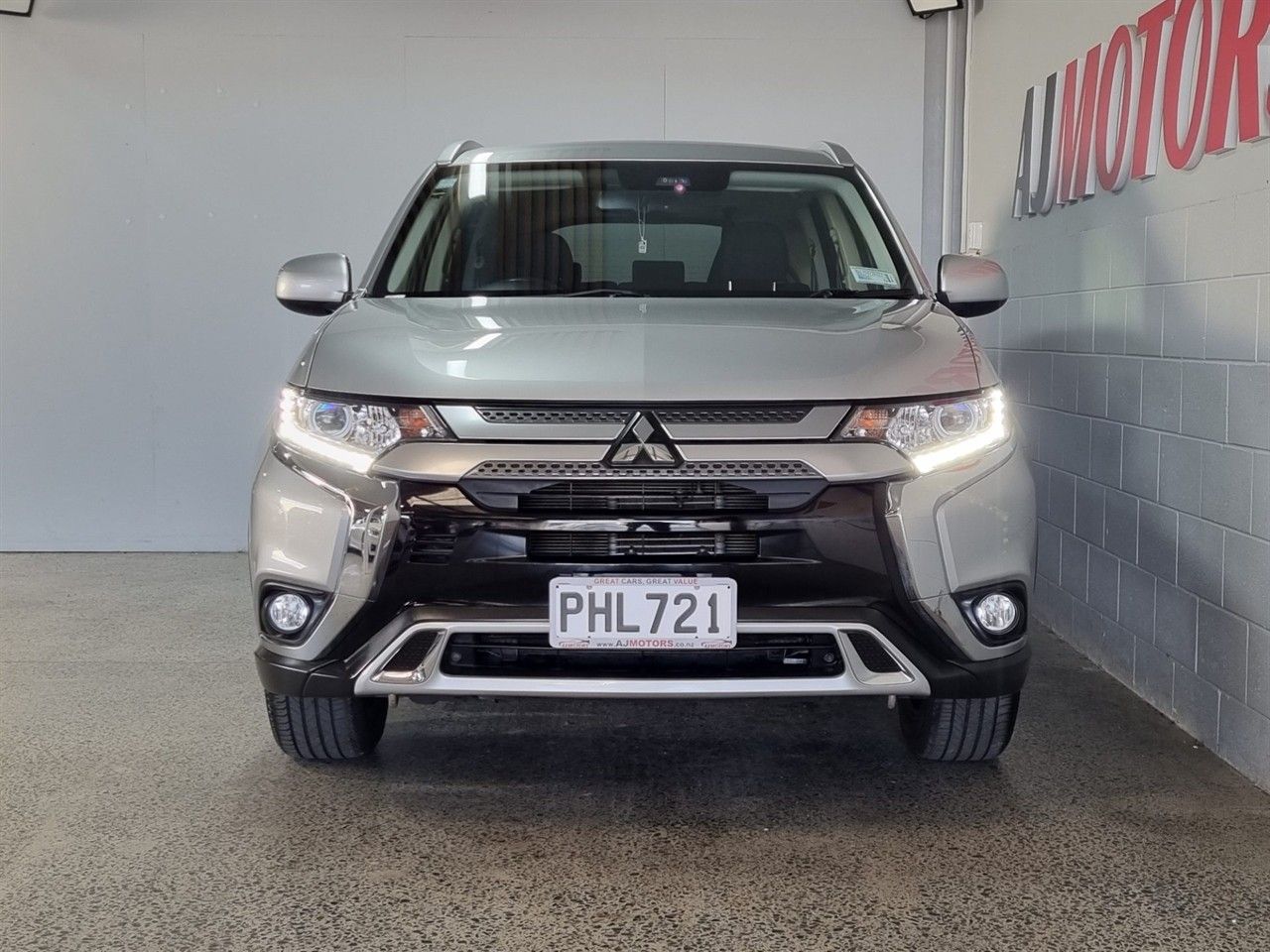 Vehicle image 2