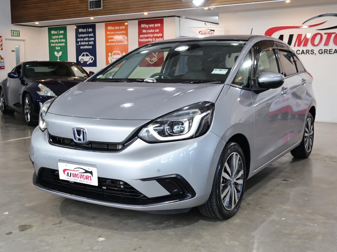 Vehicle image 3